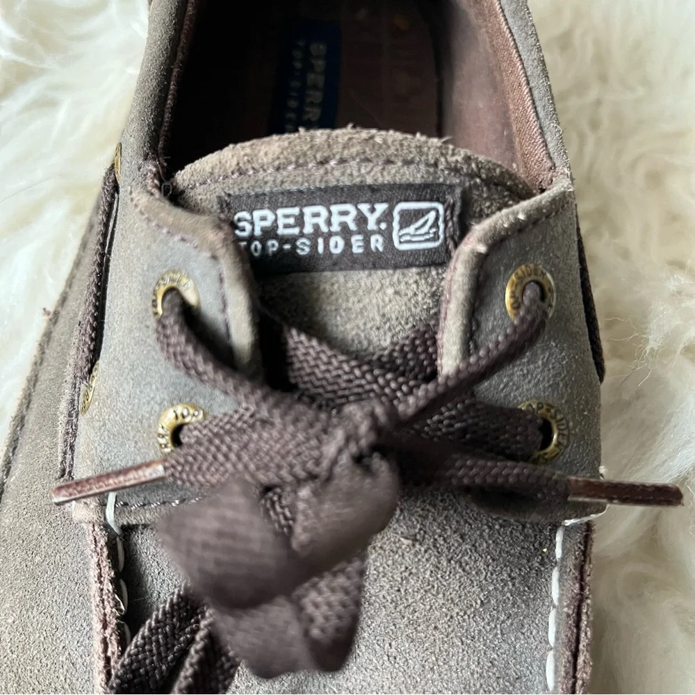 Gray Sperry Topsider size 5